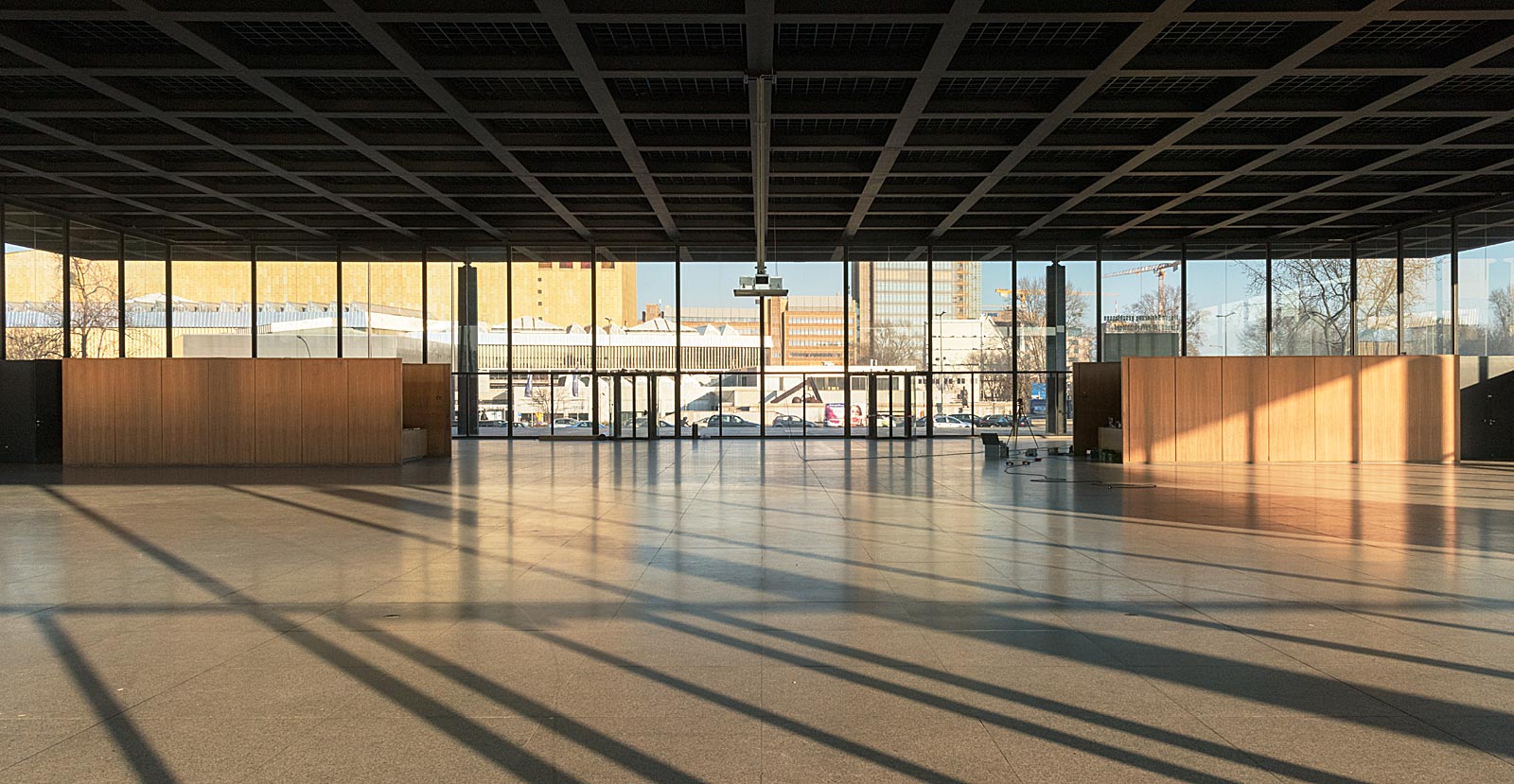 neue-nationalgalerie-berlin-michael-wesely